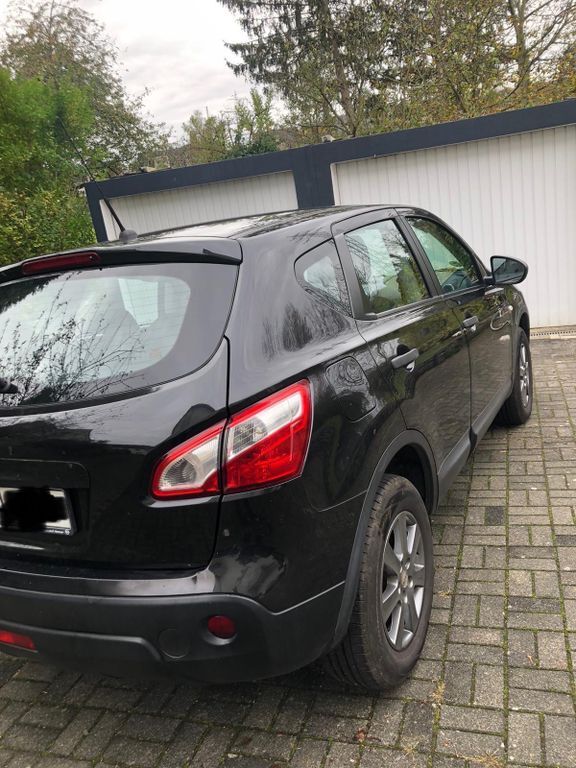 Nissan Qashqai 180.000 km 5.000 € Berlin 12353