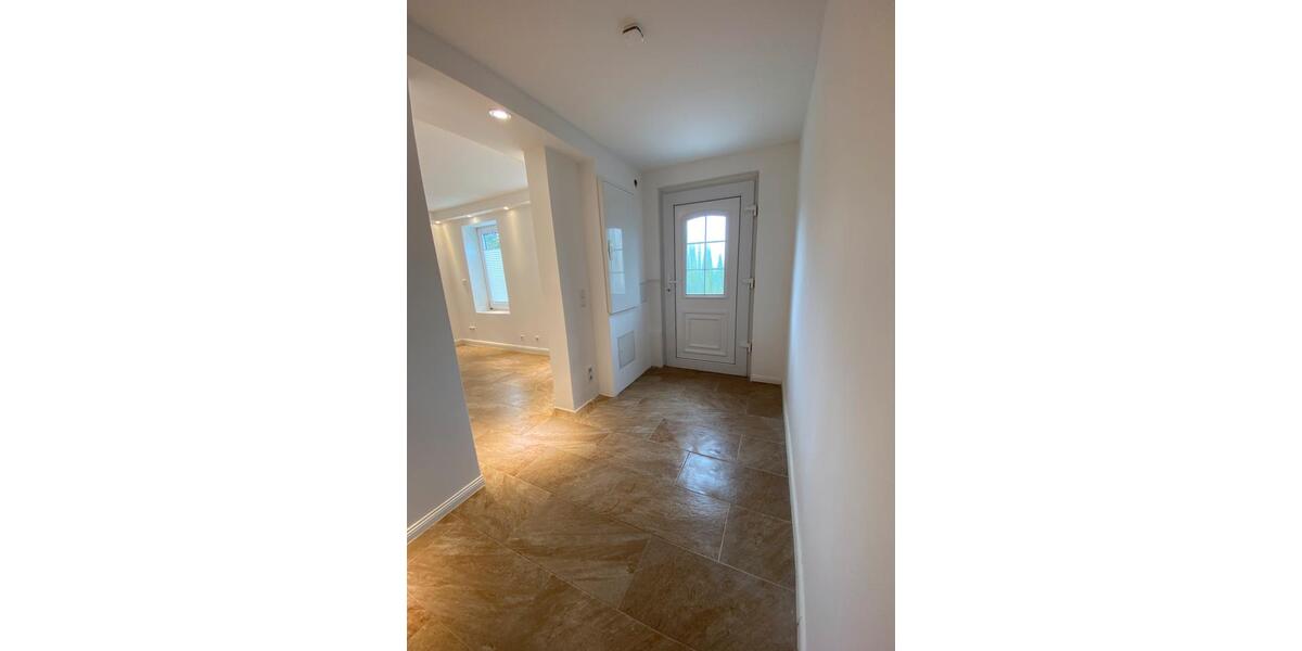 Doppelhaushälfte Bad Salzdetfurth - 6 Zimmer, 140 m&sup2;, 169.000&euro; | Angebot:26863452