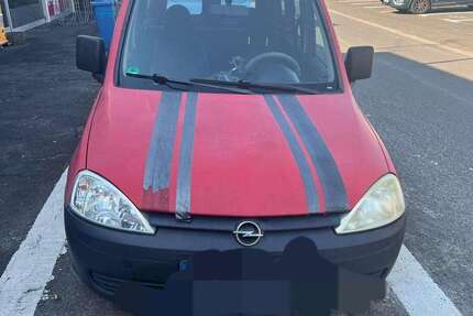 Opel Combo 141.000 km 2.350 € wiesbaden 65187