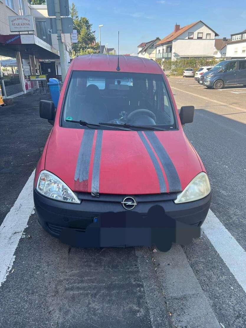 Opel Combo 141.000 km 2.350 € wiesbaden 65187