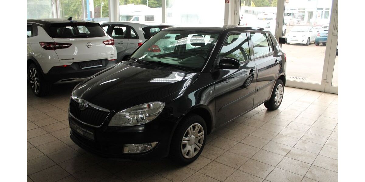 Skoda Fabia 105.324 km 4.790 &euro; Bad Oldesloe 23843