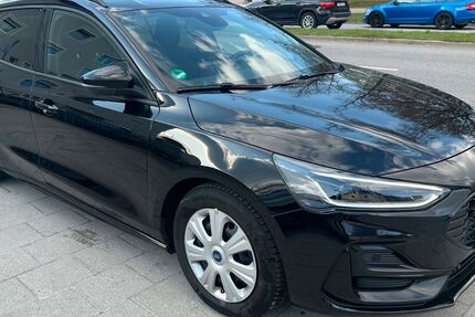 Ford Focus 107.000 km 15.650 &euro; Regensburg 93055