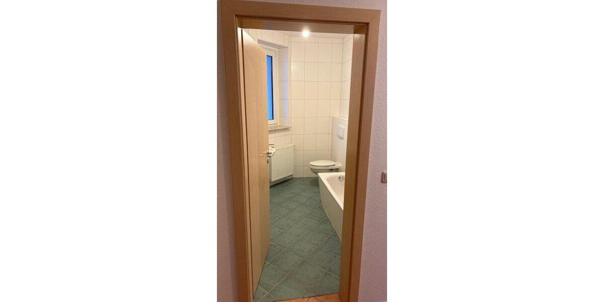 Etagenwohnung Gera Debschwitz - 3 Zimmer, 80 m&sup2;, 560&euro; | Angebot:26380197