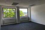 Büro 36 qm - BüroflächenCoWorking - große Fenster, hell