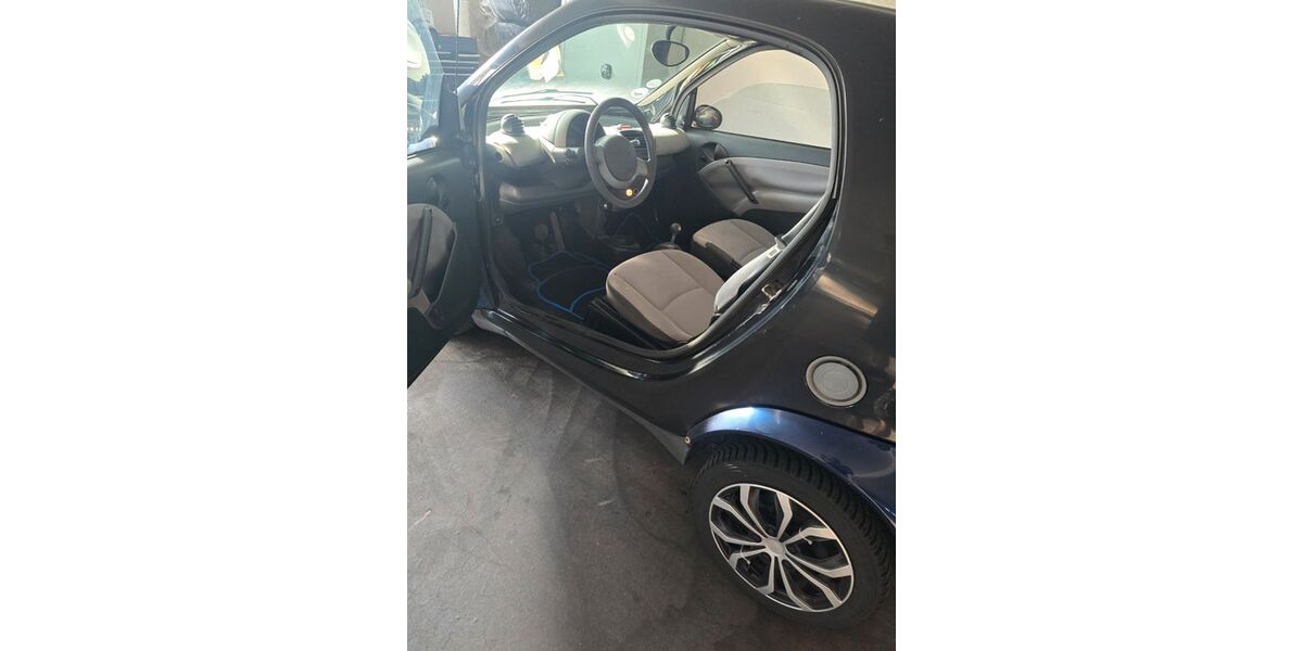 Smart ForTwo 196.500 km 800 &euro; München 81476