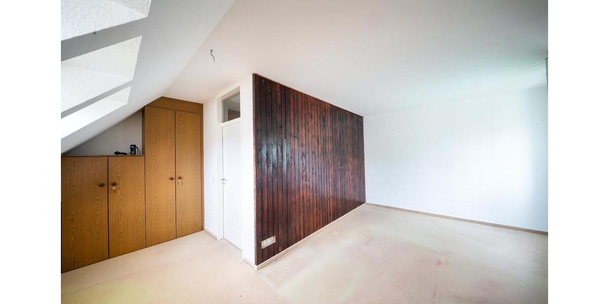 Familienfreundliches Massivhaus mit ausgebautem Studio 5 zimmer