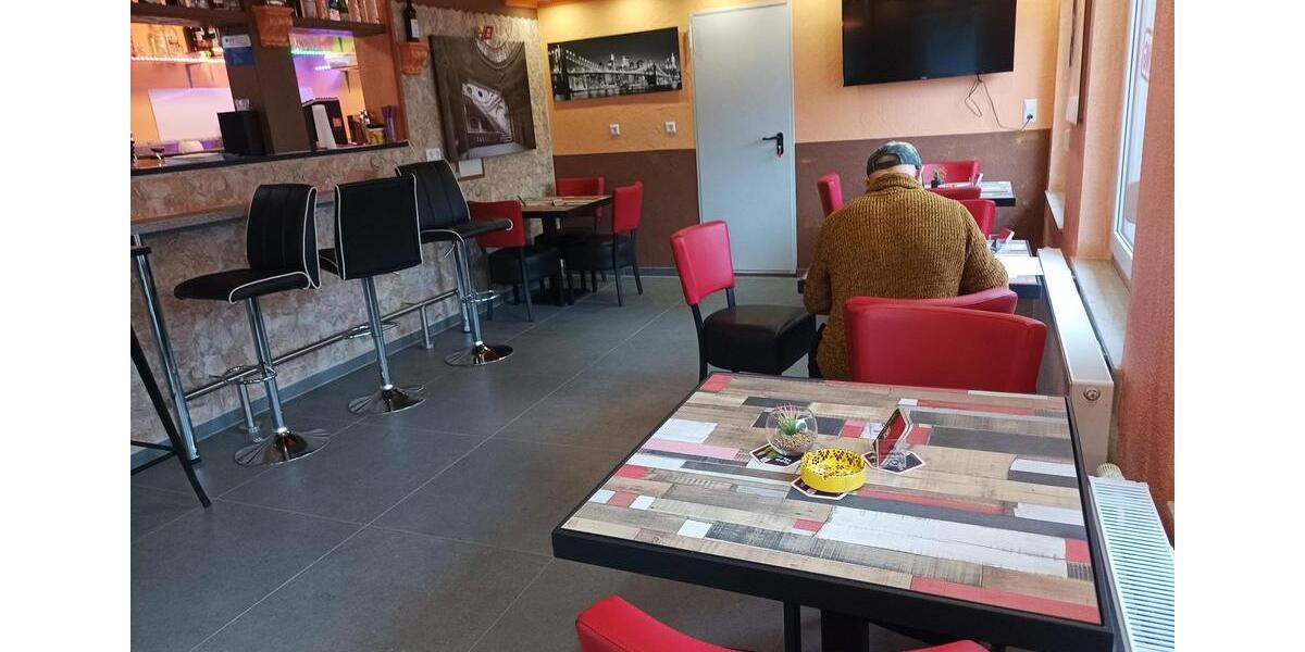 Sportsbar schön eingerichtet zu vermieten zimmer