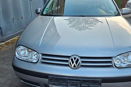 VW Golf 71.000 km 3.250 &euro; Offenbach am 63075