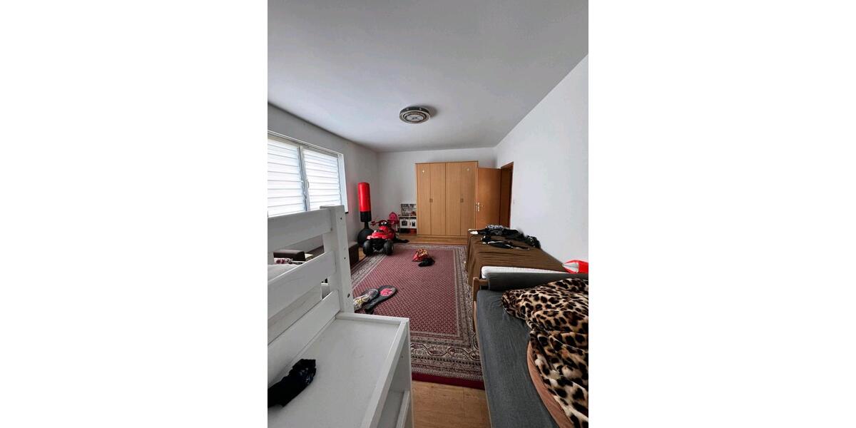 Einfamilienhaus Lalendorf - 6 Zimmer, 150 m&sup2;, 110.000&euro; | Angebot:27085130
