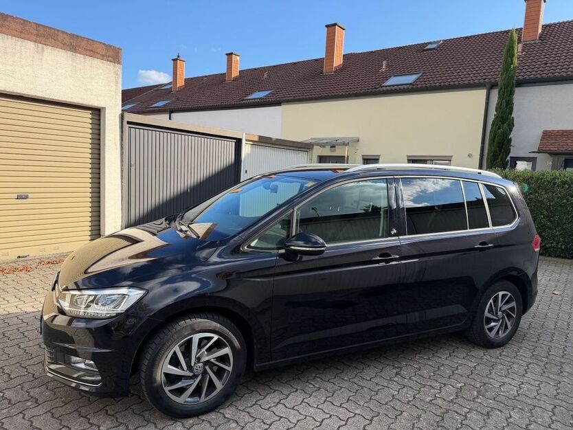 VW Touran 139.000 km 18.300 € Karlsruhe 76137