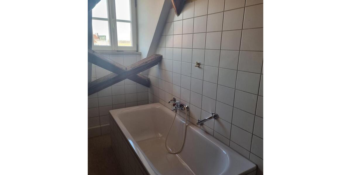 Dachgeschoßwohnung Wassertrüdingen - 2 Zimmer, 45 m&sup2;, 380&euro; | Angebot:26596690