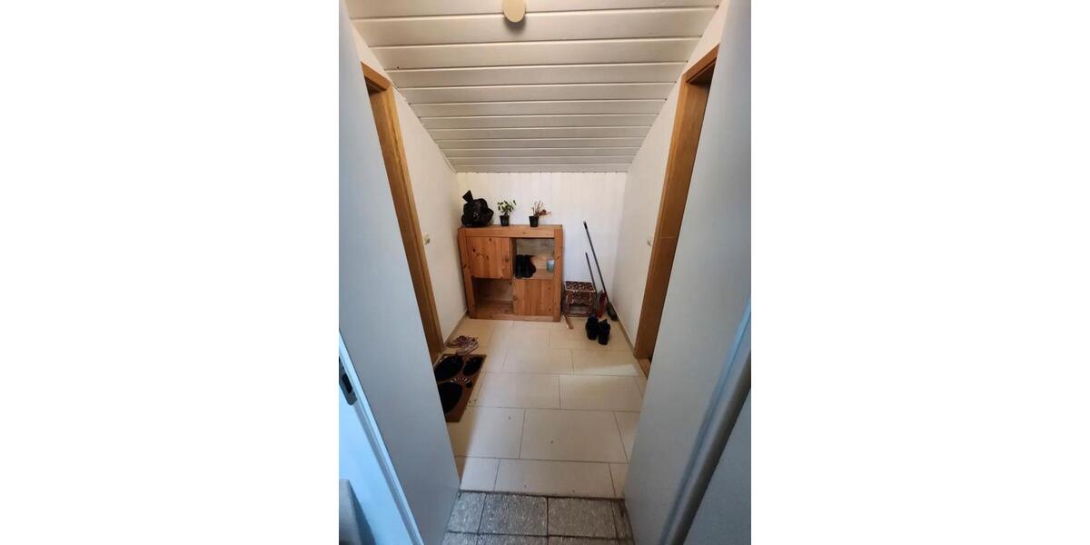 Dachgeschoßwohnung Ehingen (Donau) - 3 Zimmer, 64 m&sup2;, 155.000&euro; | Angebot:27096420