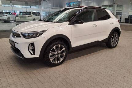Kia Stonic 52.384 km 18.498 &euro; Oberhausen 46049