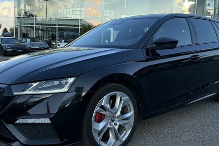 Skoda Octavia RS 2.0 TSI/PANORAMA/VIRTUAL/NAVI/1.HAND 52.053 km 29.900 € Villingen-Schwenningen 78054