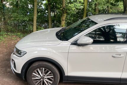 VW T-Roc 87.000 km 22.400 &euro; Frankfurt 65929