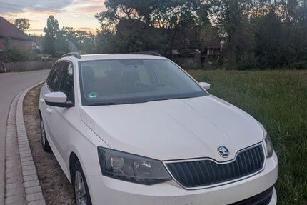 Skoda Fabia 93.500 km 8.999 &euro; Aichach 86551