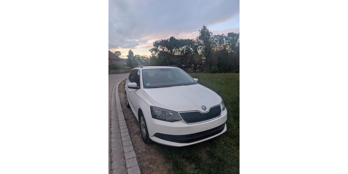 Skoda Fabia 93.500 km 8.999 &euro; Aichach 86551