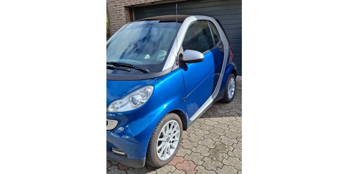 Smart ForTwo 92.800 km 4.700 &euro; Rösrath 51503