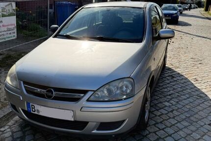 Opel Corsa 158.195 km 700 &euro; Berlin 12623
