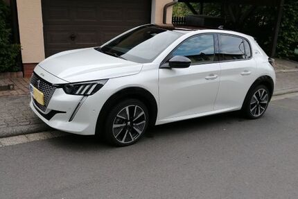Peugeot e-208 24.980 km 20.400 &euro; Hirzenhain 63697
