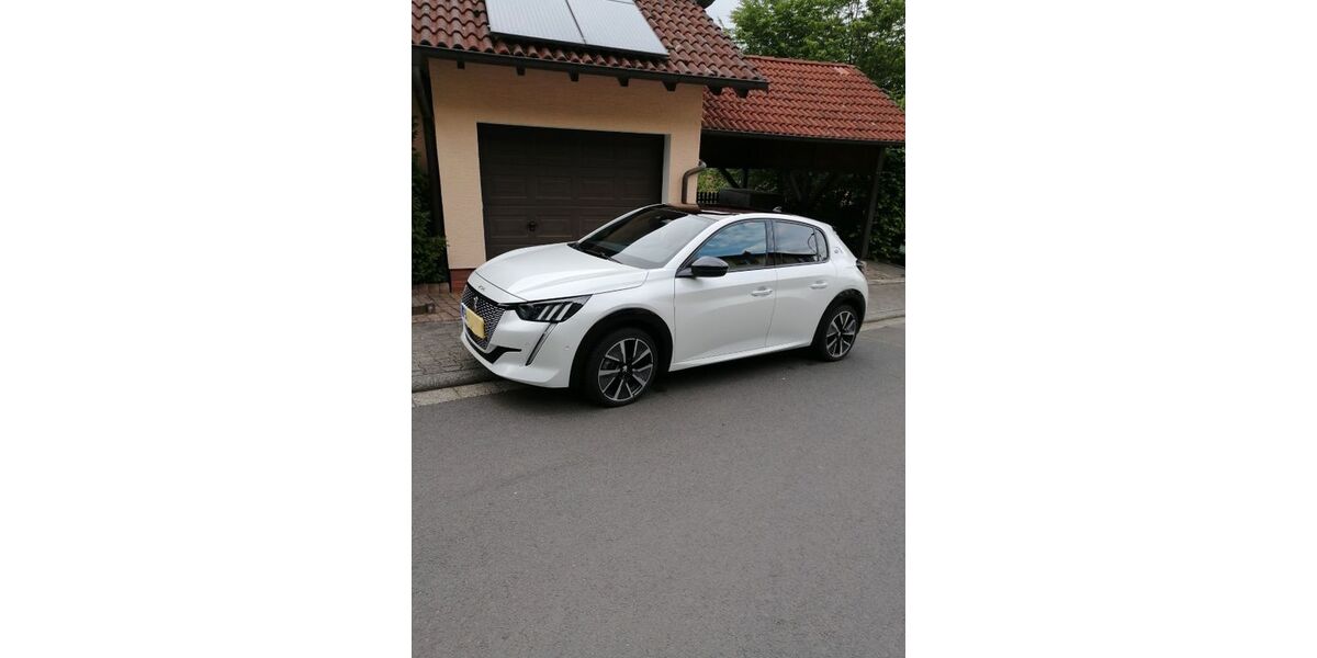 Peugeot e-208 24.980 km 20.400 &euro; Hirzenhain 63697