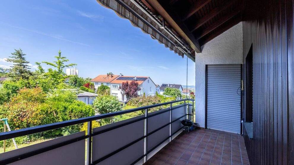 Liebevoll gepflegtes Drei-Parteienhaus in ruhiger Wohnlage 9 zimmer