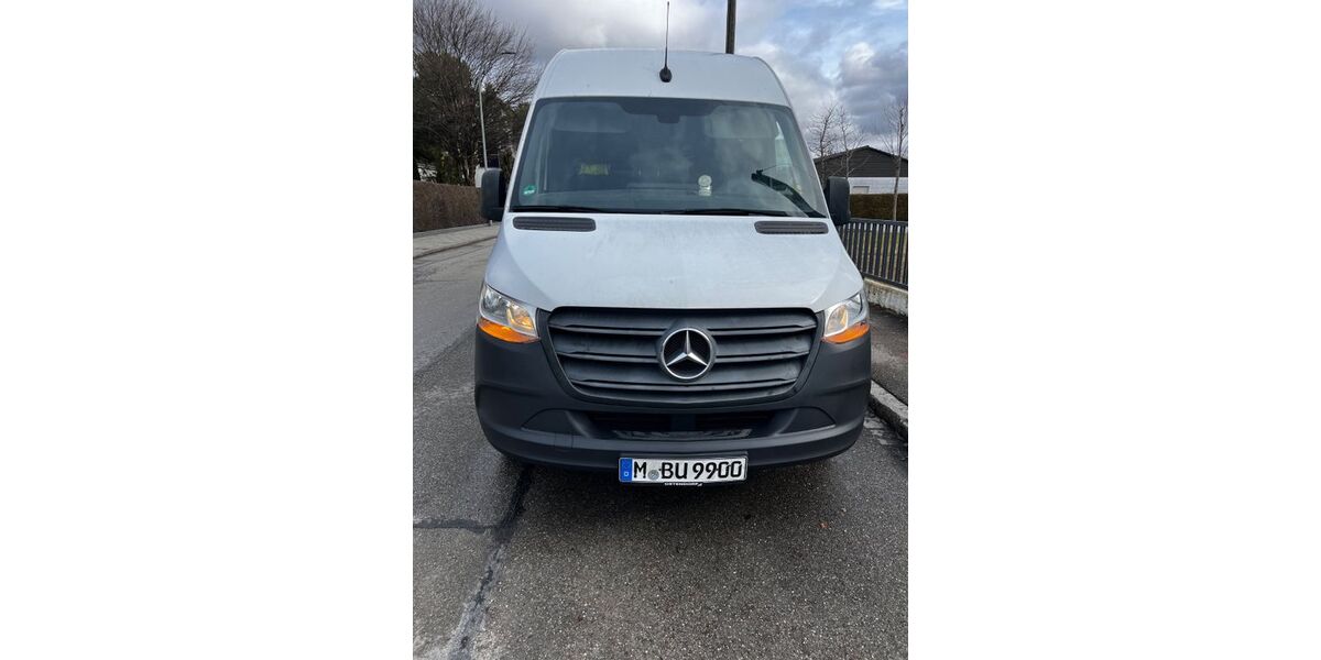Mercedes-Benz Sprinter 195.000 km 18.850 &euro; Munchen 85716
