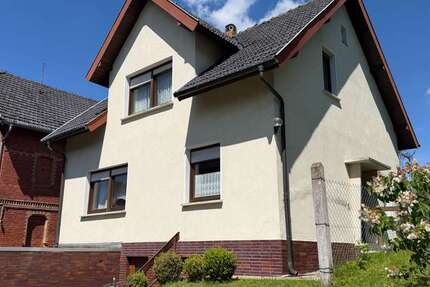 Haus Rödental - 5 Zimmer, 110 m&sup2;, 149.000&euro; | Angebot:26694398