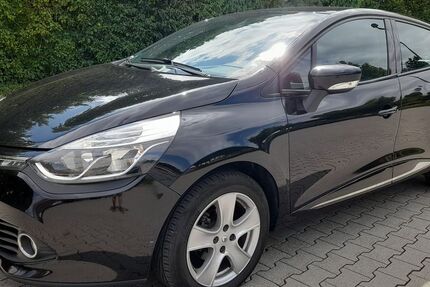Renault Clio 147.000 km 4.300 &euro; Flacht 65558