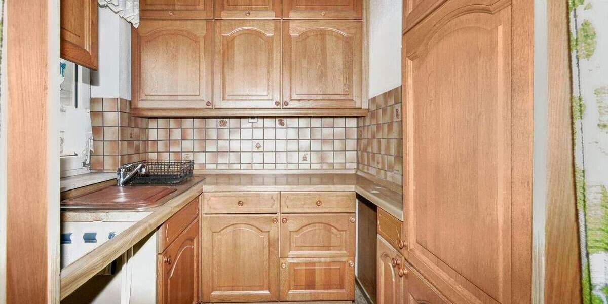 Ruhig gelegenes Zweifamilien-Doppelhaus - Ideal für Familie oder Mehrgenerationenwohnen 8 zimmer