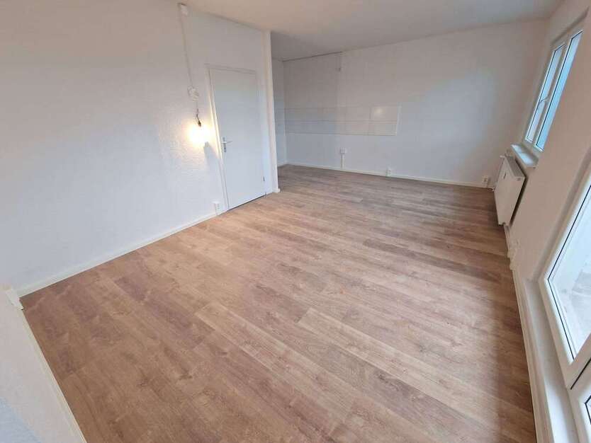 Wohnung zum Mieten in Halle 650 € 81 m²