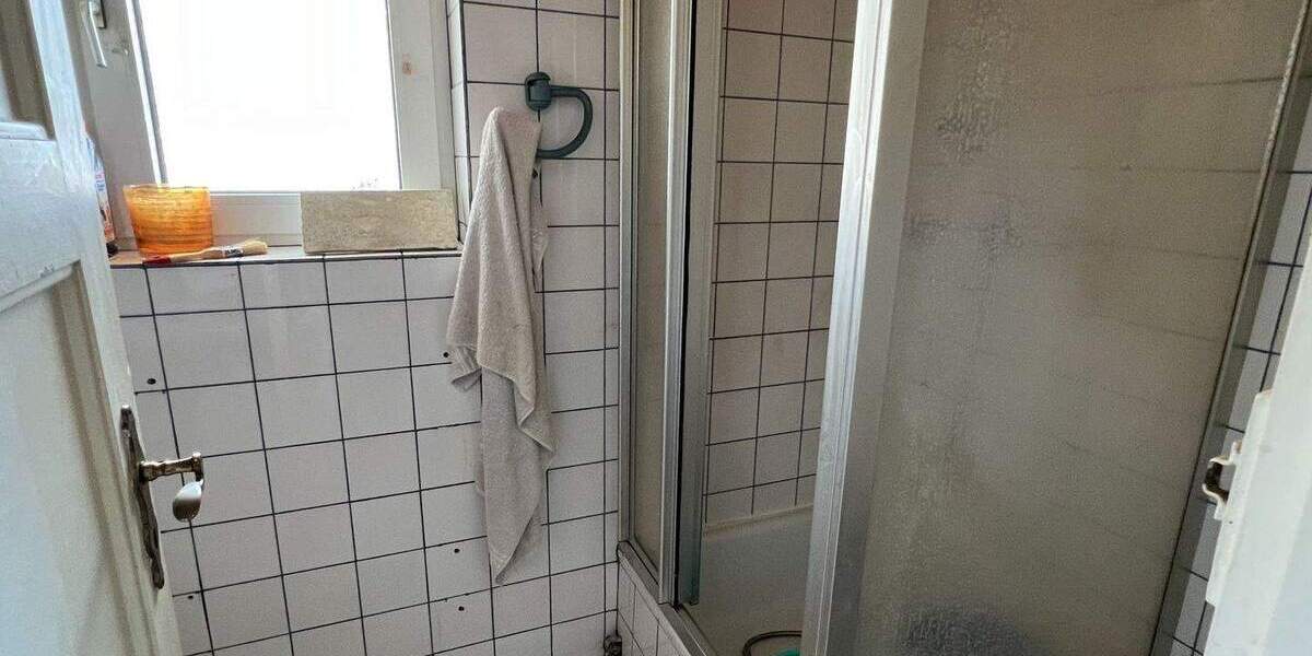 Mehrfamilienhaus, Wohnhaus Bad Karlshafen - 8 Zimmer, 164 m&sup2;, 109.000&euro; | Angebot:25665625