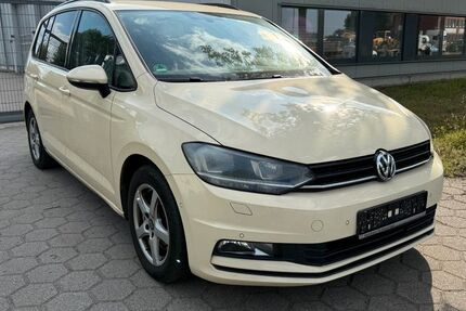 VW Touran 468.069 km 5.190 &euro; Hamburg 20539