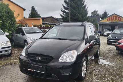 Kia Carens 118.000 km 4.499 &euro; Mönchhagen 18182