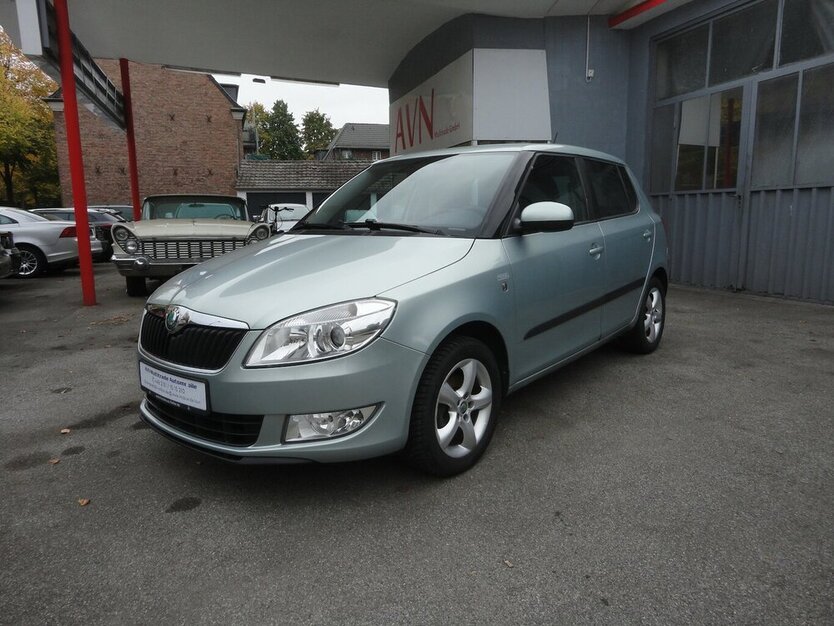 Skoda Fabia Family 1,4 63 KW Klima PDC Alu+Allwetter 83.000 km 5.790 € Neuss 41462