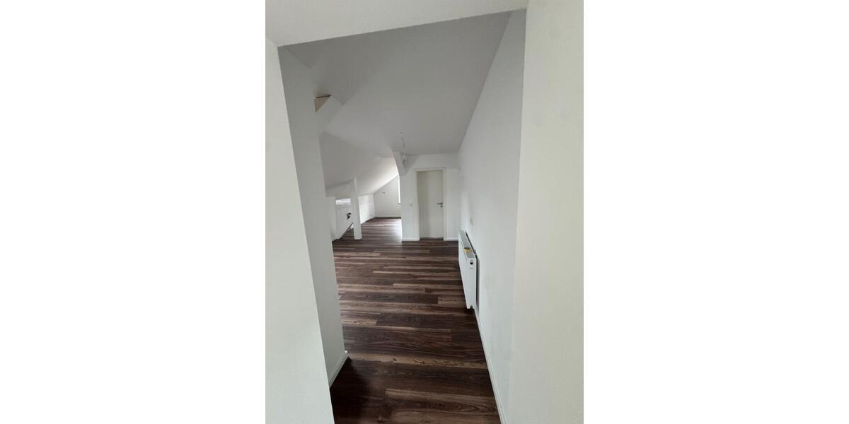 Dachgeschoßwohnung Lüdenscheid Brügge - 3 Zimmer, 65 m&sup2;, 720&euro; | Angebot:27609660