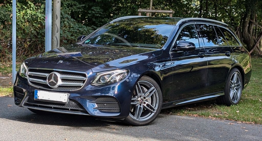 Mercedes-Benz E 220 196.412 km 22.990 € Fluterschen 57614