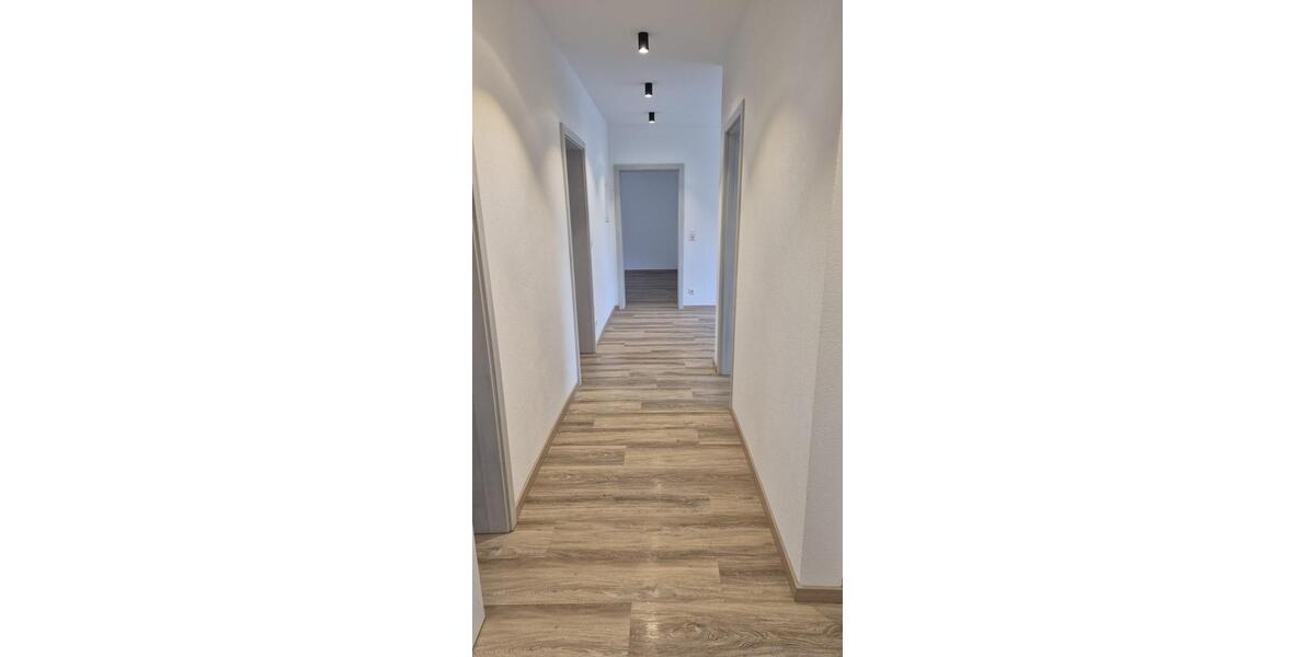 3,5-Zimmer-Wohnung in Titisee-NeustadtKernsanierte 3 zimmer