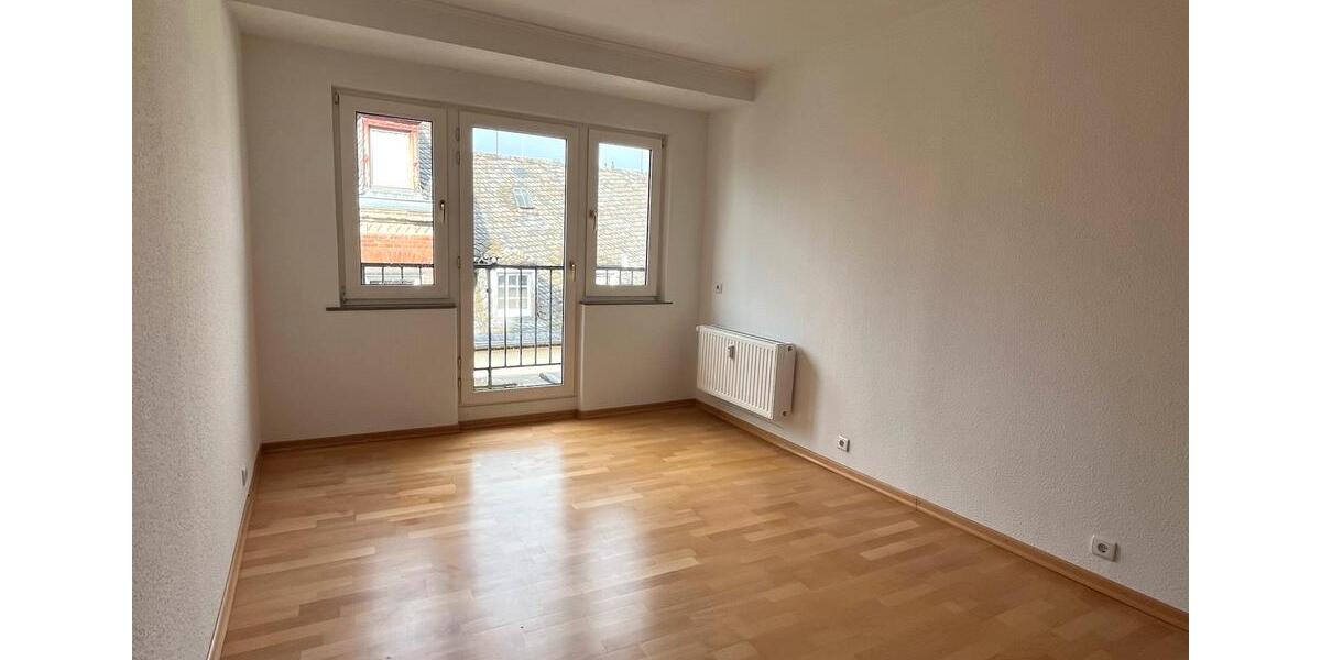 Dachgeschoßwohnung Mayen - 3 Zimmer, 70 m&sup2;, 780&euro; | Angebot:26033599