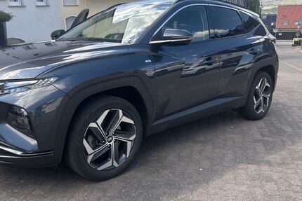 Hyundai TUCSON 59.000 km 24.500 &euro; Nieder- Olm 55268
