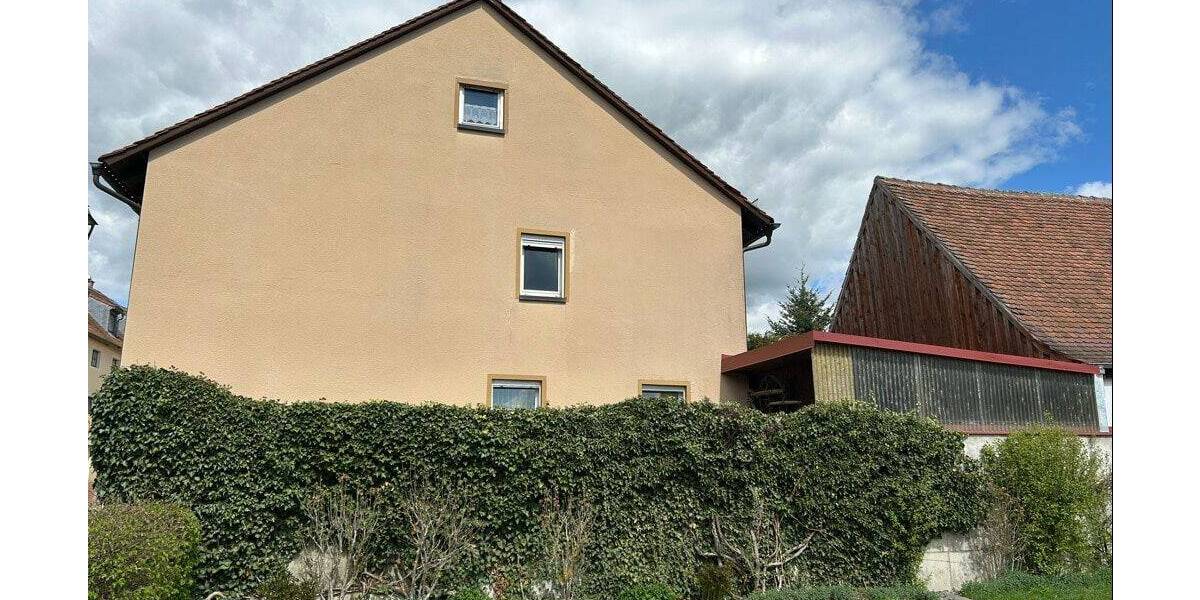 Einfamilienhaus Wassertrüdingen - 7 Zimmer, 180 m&sup2;, 215.000&euro; | Angebot:26858858