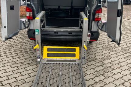 VW T5 Transporter 121.100 km 23.850 € Cottbus 03050