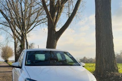 VW Polo 125.000 km 7.600 &euro; Hannover 30171