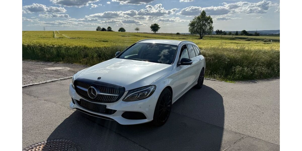 Mercedes-Benz C 220 149.000 km 16.499 &euro; Dürmentingen 88525
