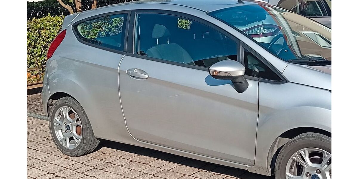 Ford Fiesta 120.800 km 4.900 &euro; Königsmoos 86669