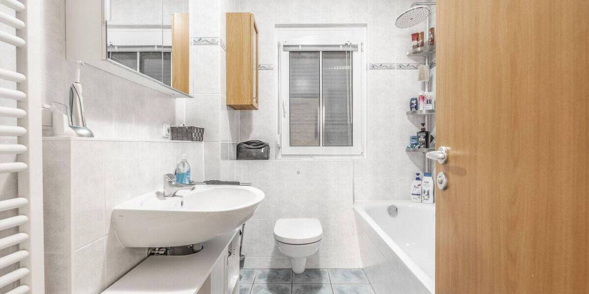 Reihenmittelhaus Ludwigsfelde - 5 Zimmer, 137 m&sup2;, 420.000&euro; | Angebot:26020578