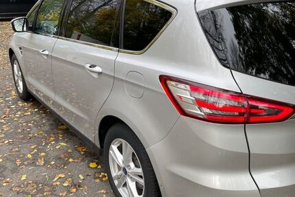 Ford S-Max 138.000 km 11.750 &euro; Bargteheide 22941