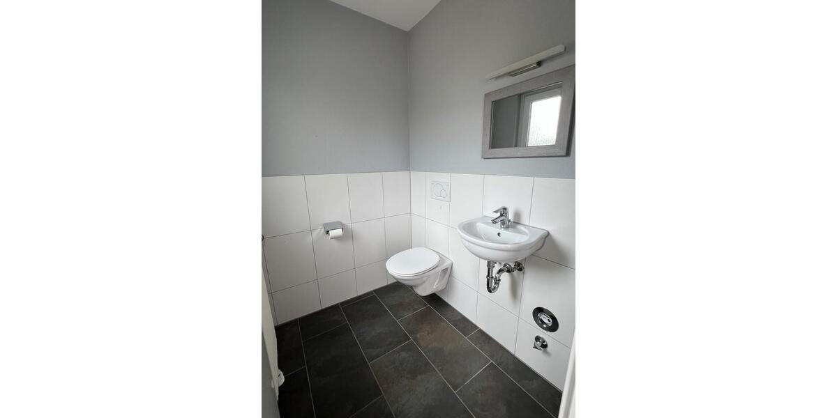 Doppelhaushälfte in Ruhiger Wohnlage zu vermieten 4 zimmer