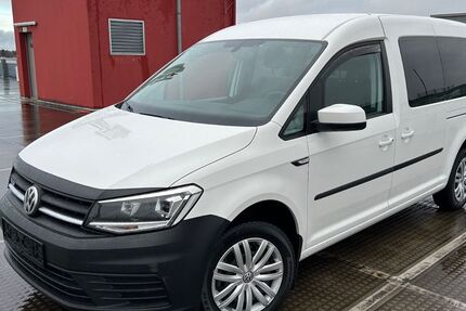 VW Caddy Maxi 76.093 km 15.390 &euro; München 81829