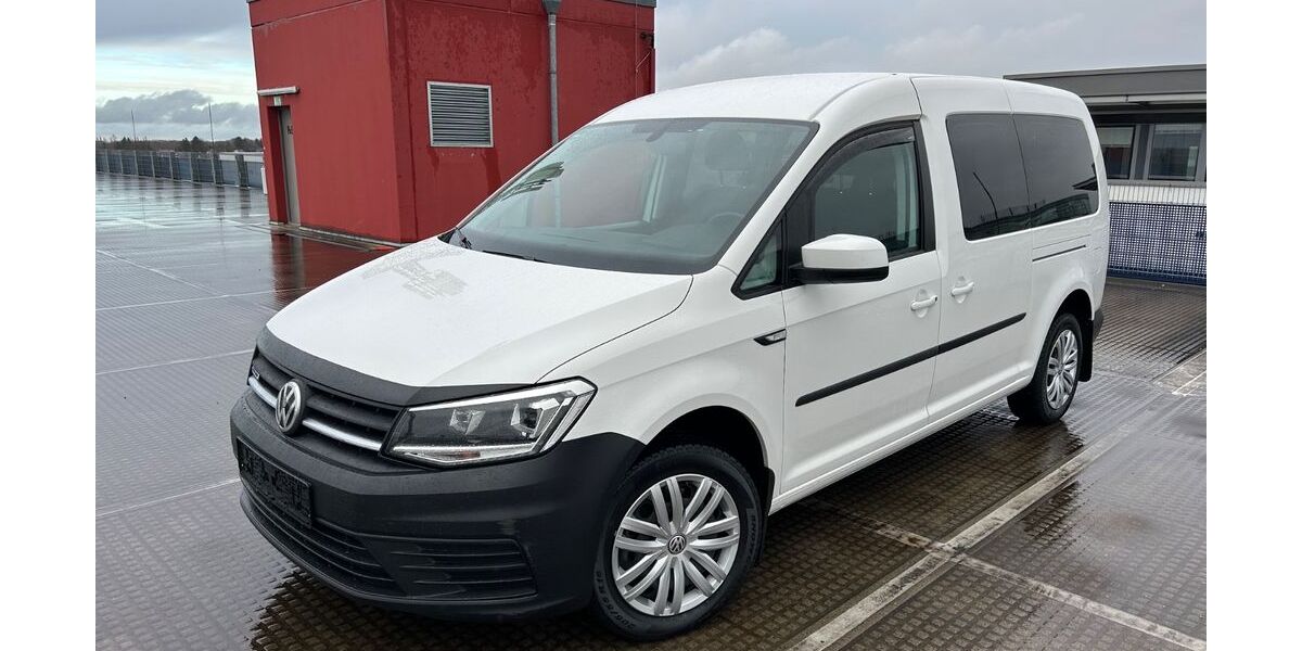 VW Caddy Maxi 76.093 km 15.390 &euro; München 81829